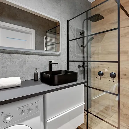 Modern With A View Of The Stadium By Renters *